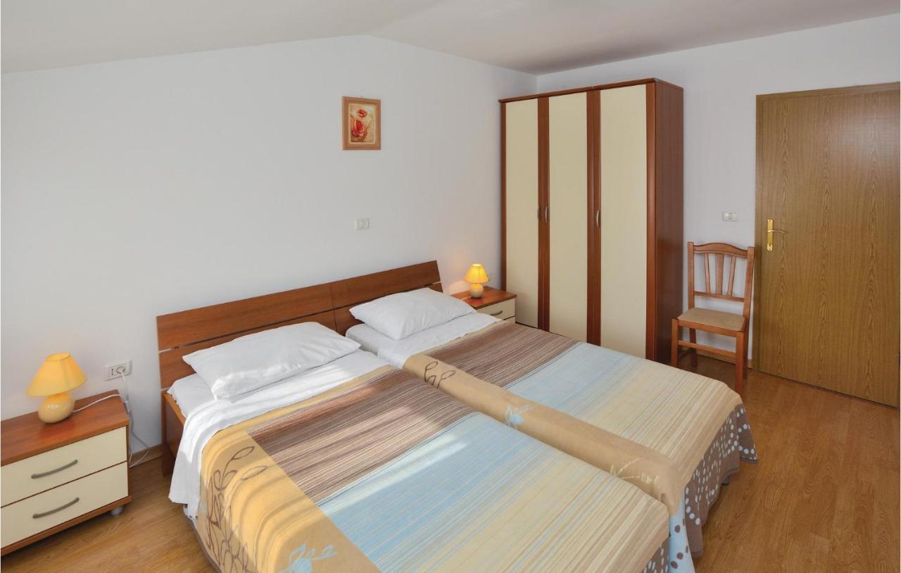 2 Bedroom Amazing Apartment In Πορτορόζ Εξωτερικό φωτογραφία